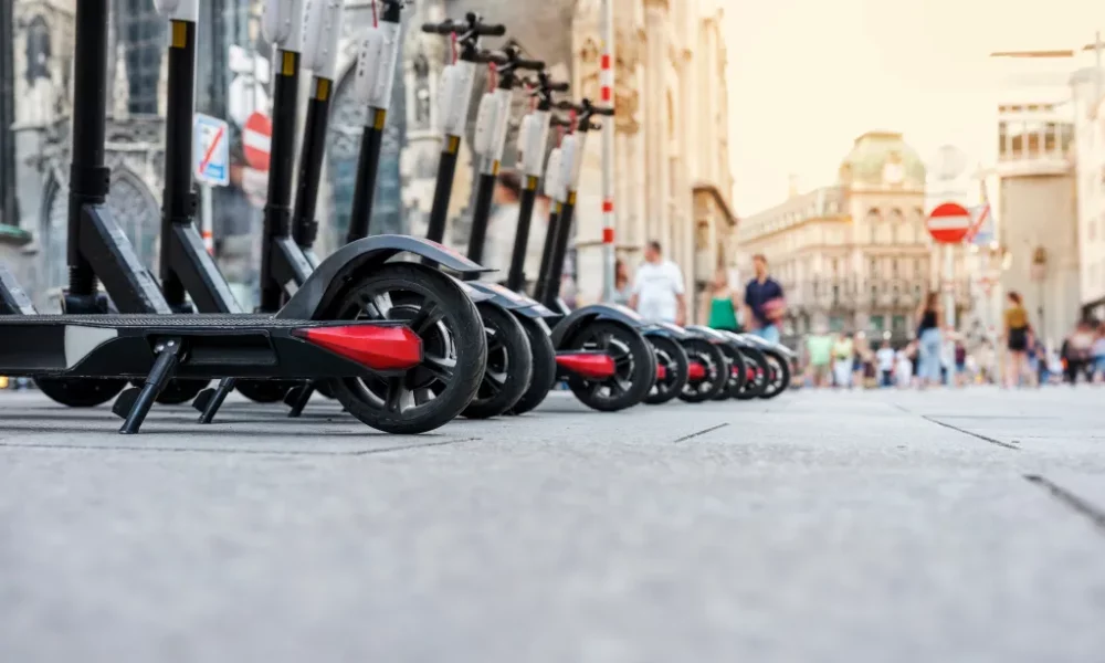 the-rise-of-electric-scooters:-why-they're-taking-over-urban-transportation