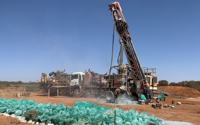 resource-investing-in-australia:-a-deep-dive-into-mining-and-lithium-growth-on-the-asx